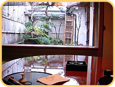 店内イメージ01